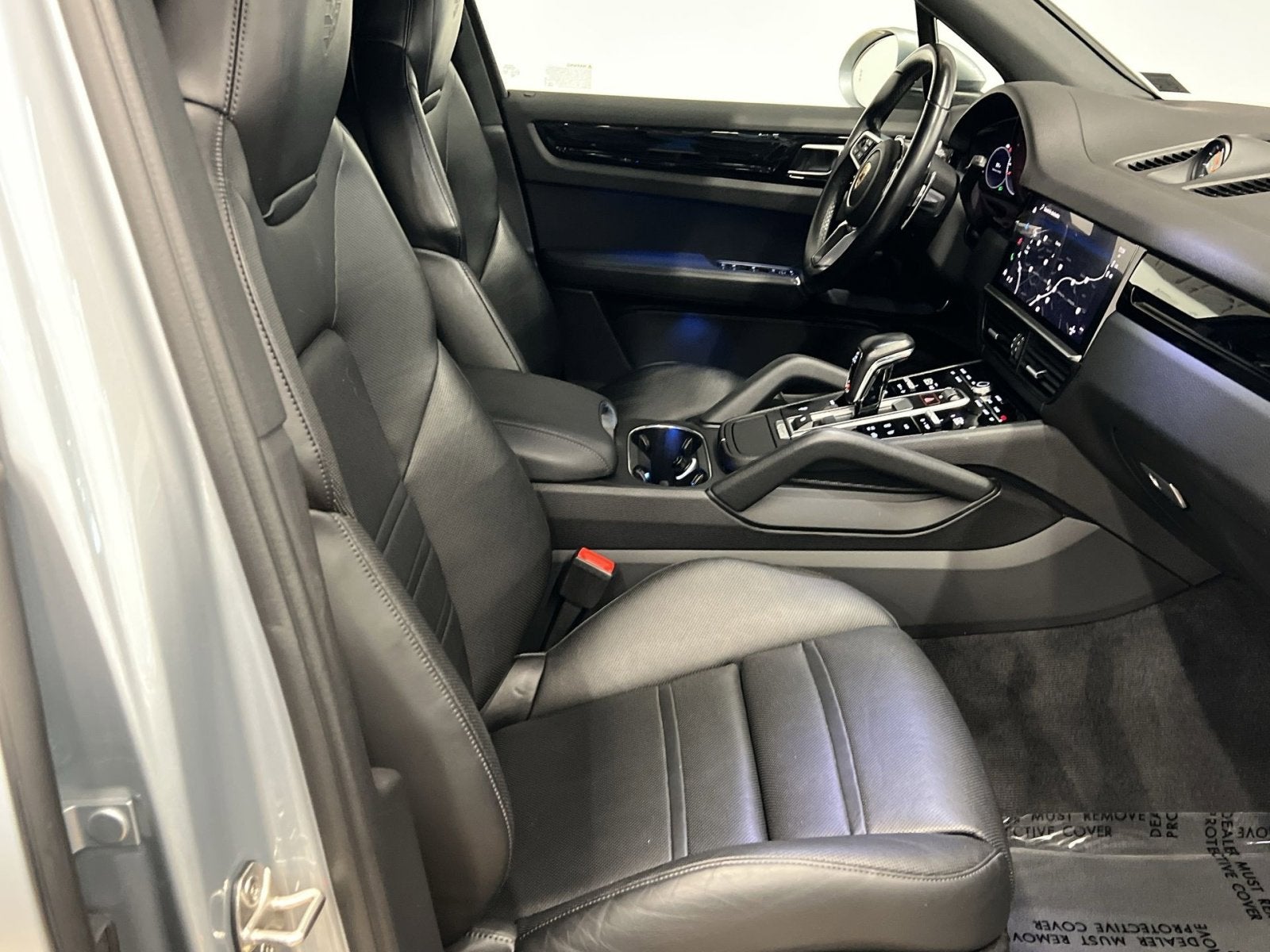 2023 Porsche Cayenne Platinum Edition