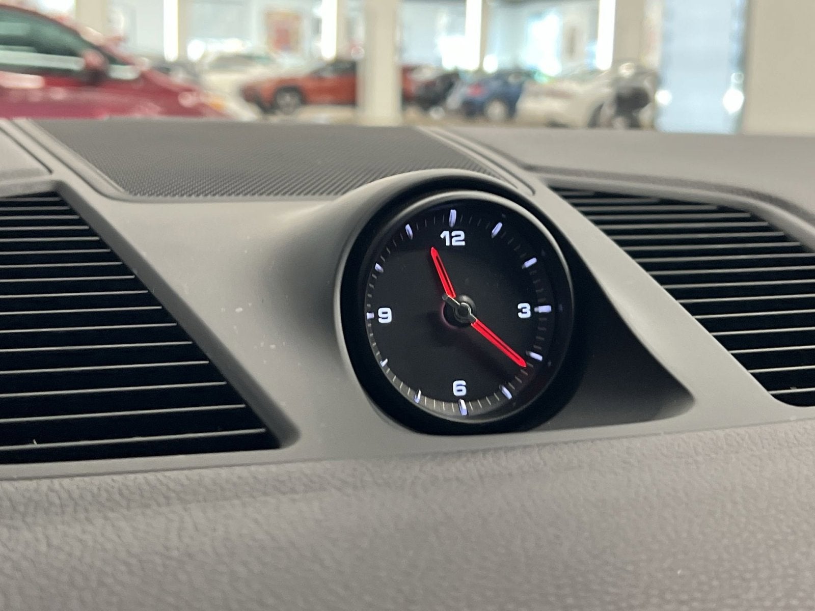 2023 Porsche Cayenne Platinum Edition