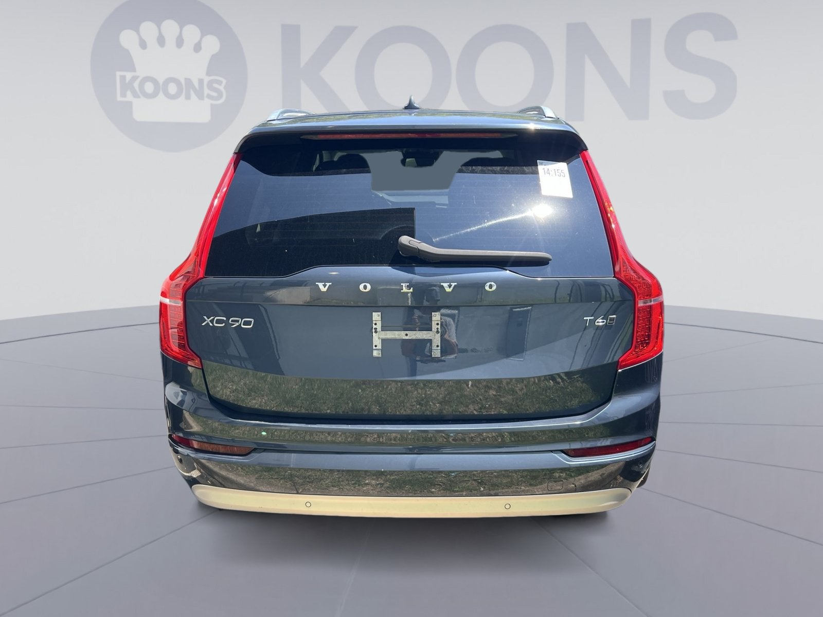 2022 Volvo XC90 T6 Momentum