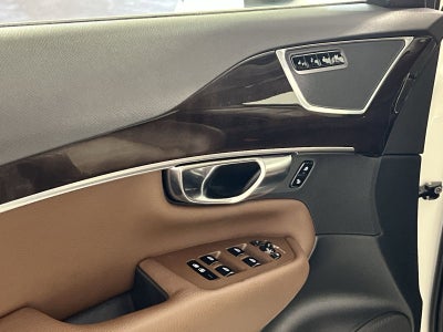2019 Volvo XC90 T6 Momentum