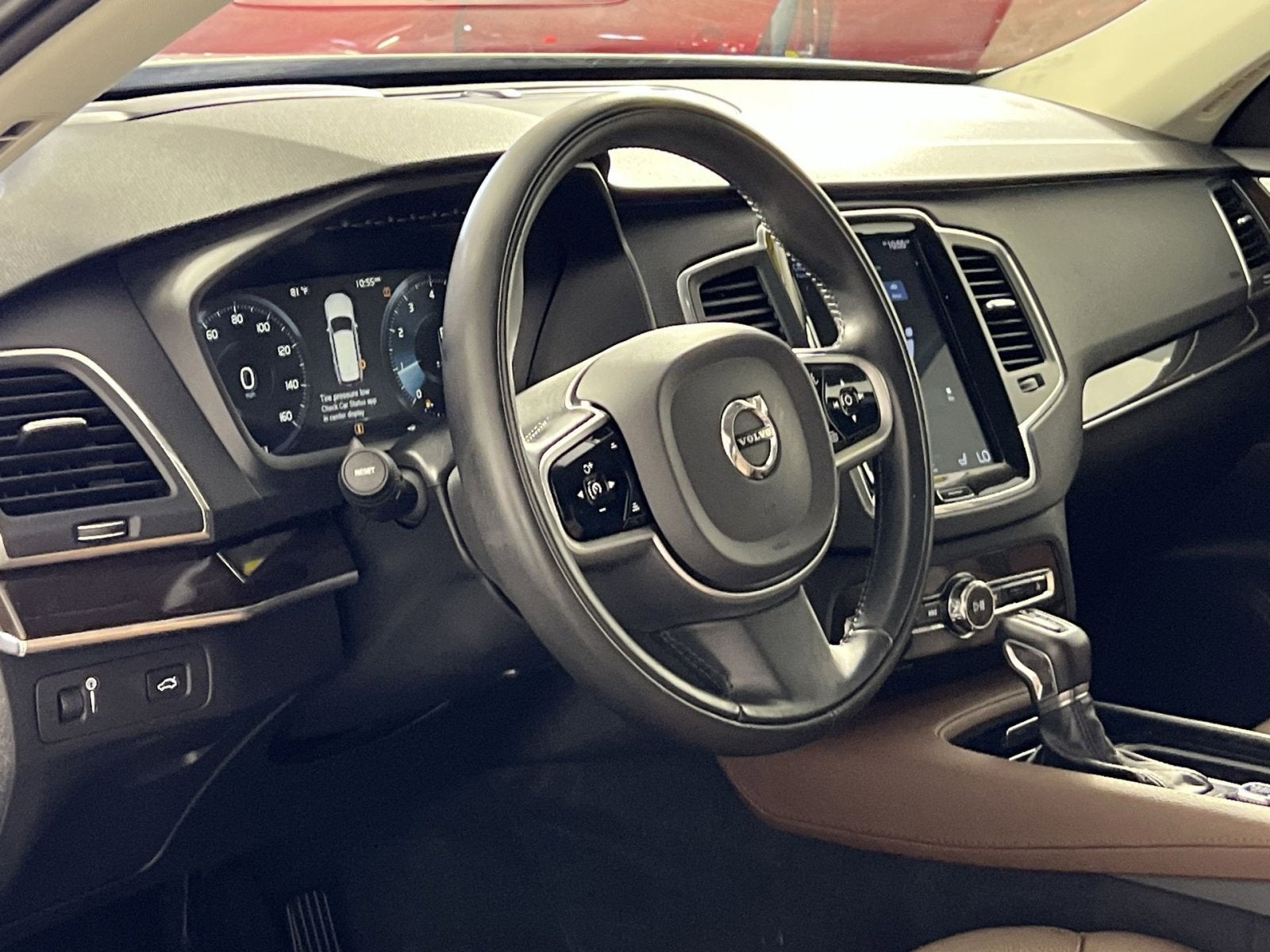 2019 Volvo XC90 T6 Momentum