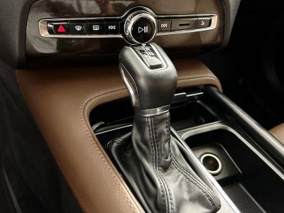 2019 Volvo XC90 T6 Momentum