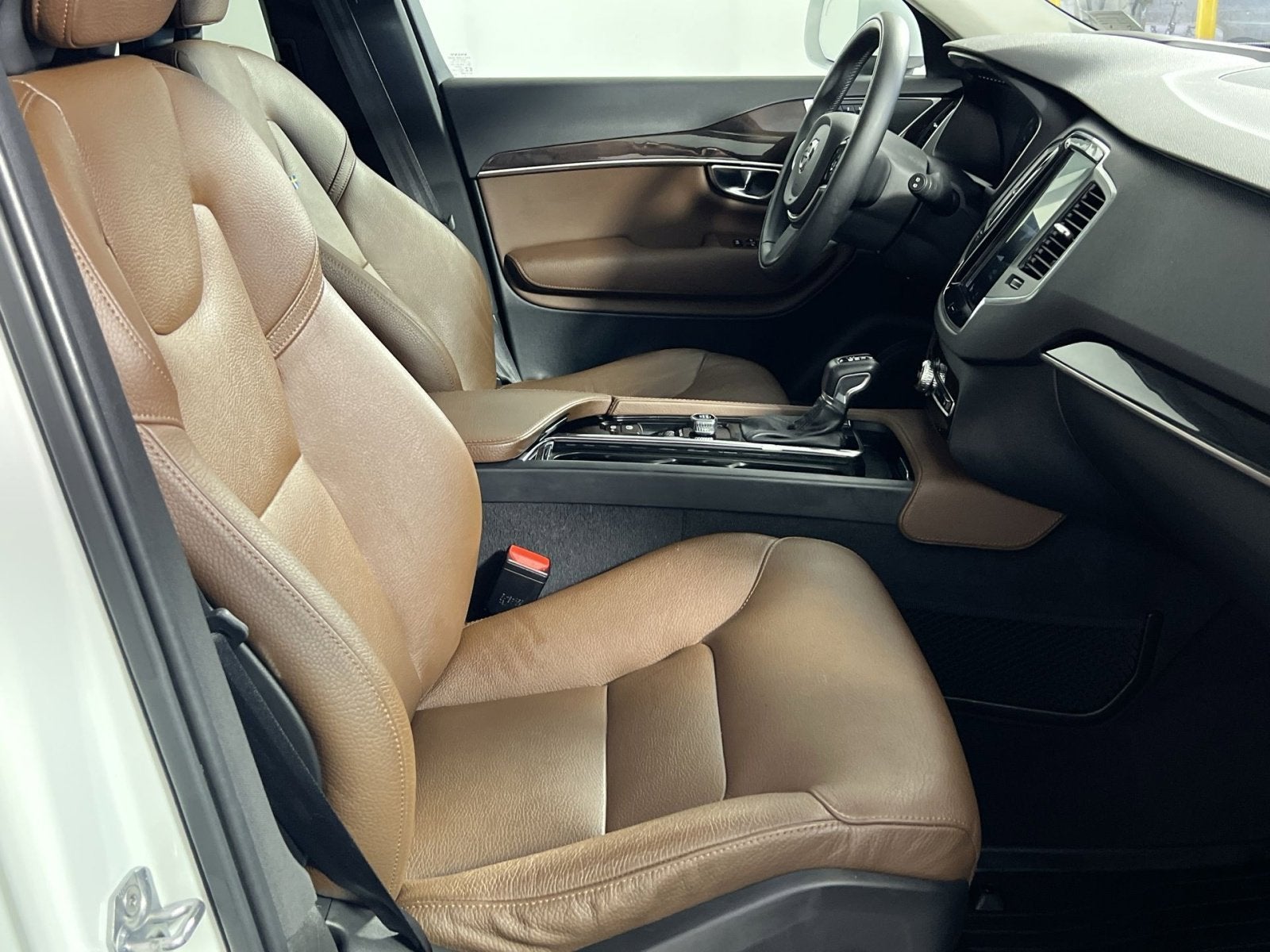 2019 Volvo XC90 T6 Momentum