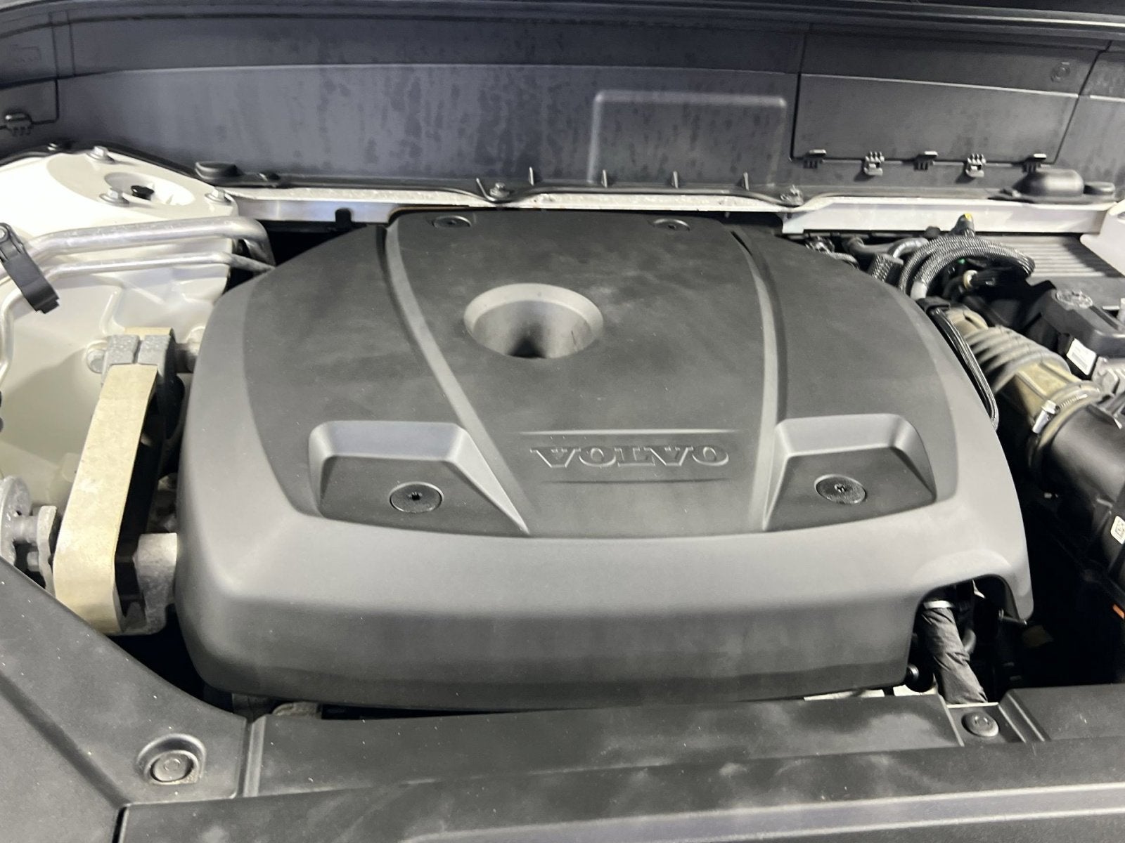 2019 Volvo XC90 T6 Momentum