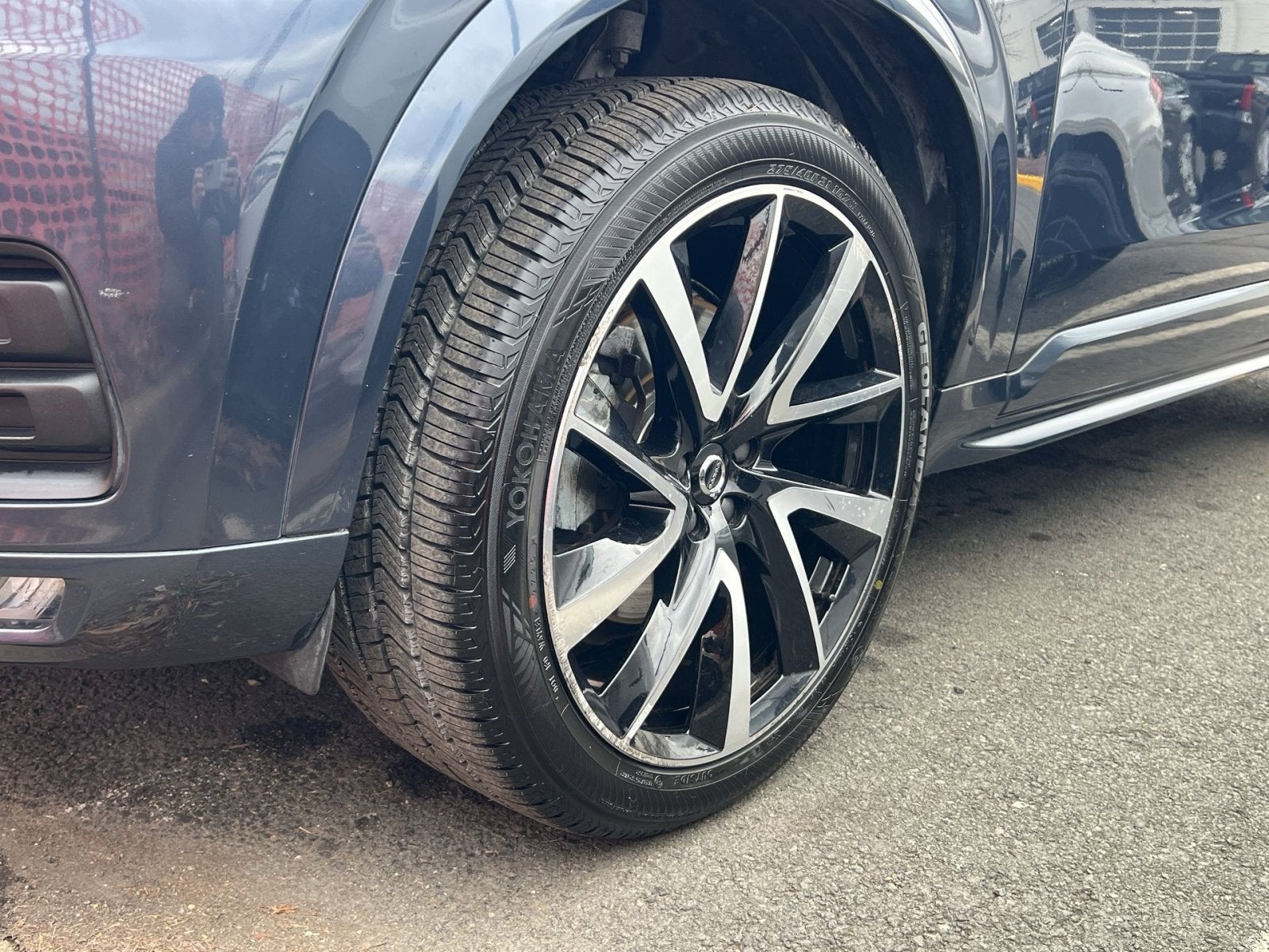 2022 Volvo XC90 T6 Momentum