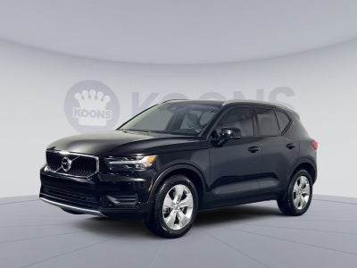 2020 Volvo XC40 Momentum