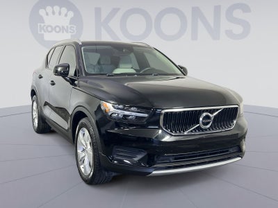 2020 Volvo XC40 Momentum