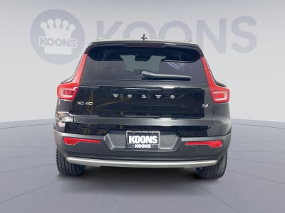 2020 Volvo XC40 Momentum