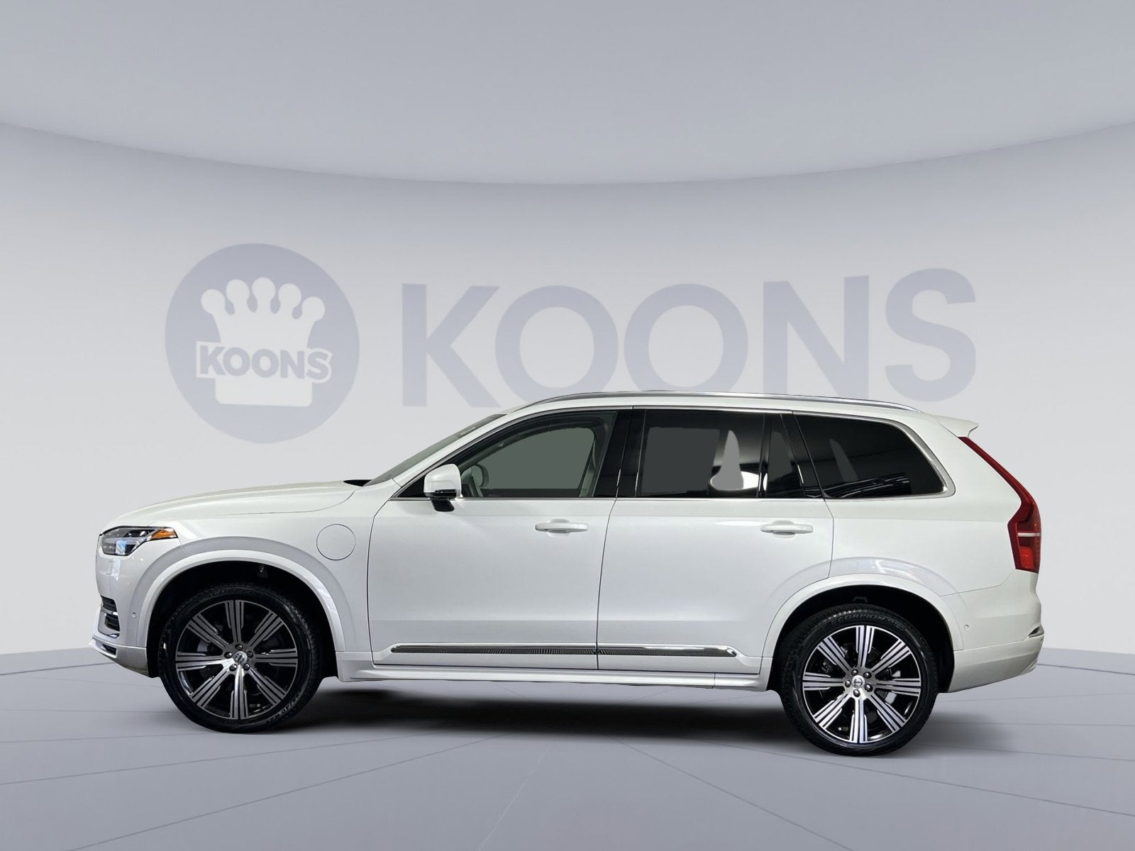 Used 2025 Volvo XC90 Ultra with VIN YV4H60PF8S1296813 for sale in Vienna, VA