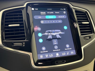 2025 Volvo XC90 Plug-In Hybrid T8 Ultra