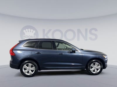 2022 Volvo XC60 B5 Momentum