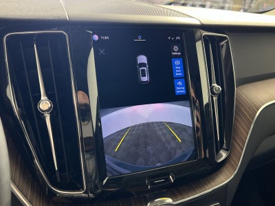 2022 Volvo XC60 B5 Momentum