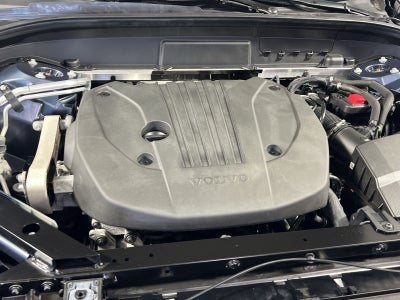 2022 Volvo XC60 B5 Momentum