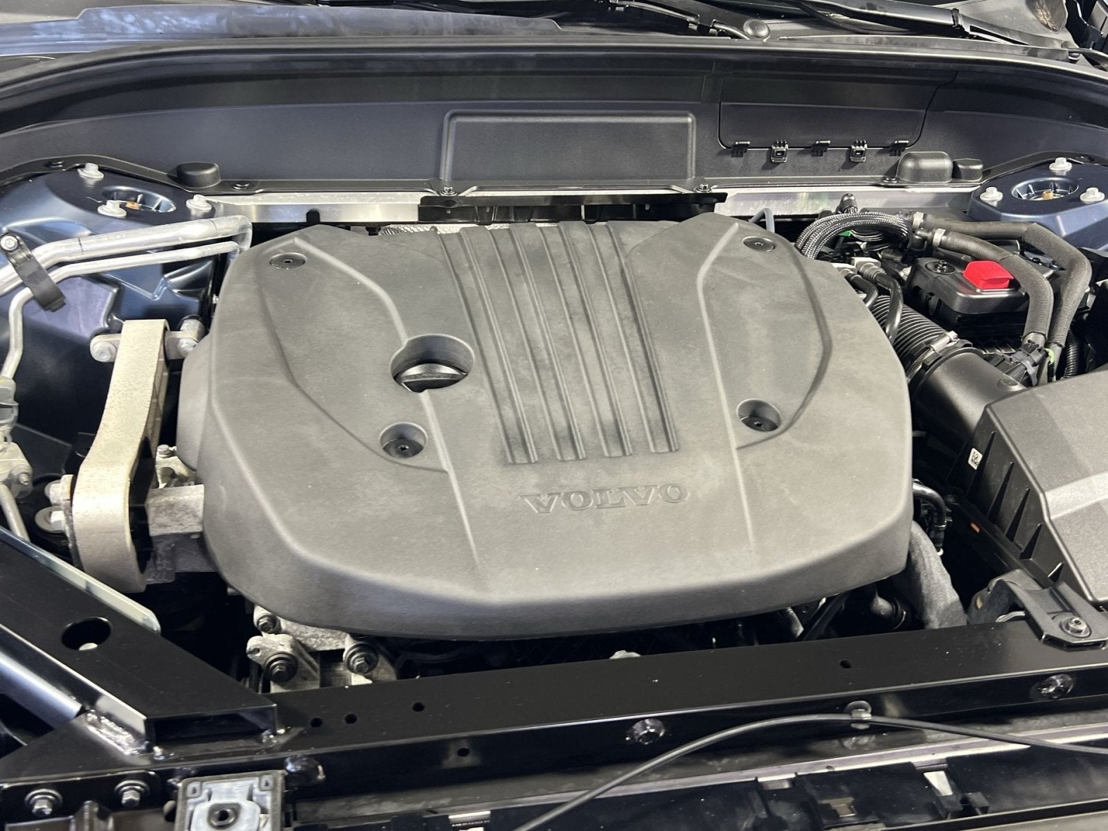 2022 Volvo XC60 B5 Momentum