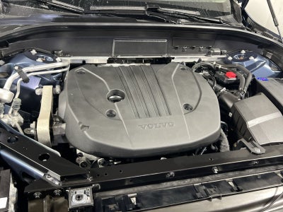 2024 Volvo XC60 B5 Plus Dark Theme