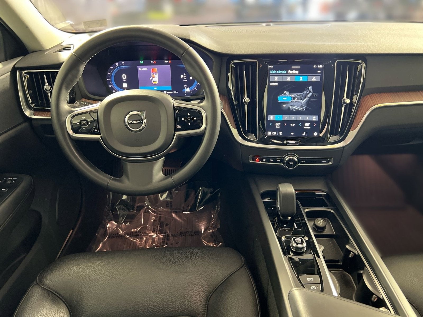 2024 Volvo V60 Cross Country B5 Plus