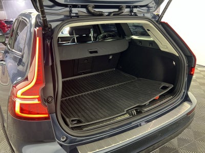 2024 Volvo V60 Cross Country B5 Plus