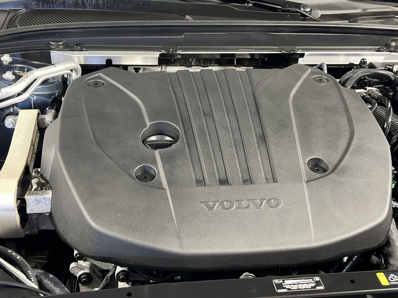 2024 Volvo V60 Cross Country B5 Plus