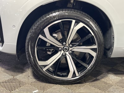 2025 Volvo XC60 B5 Ultra