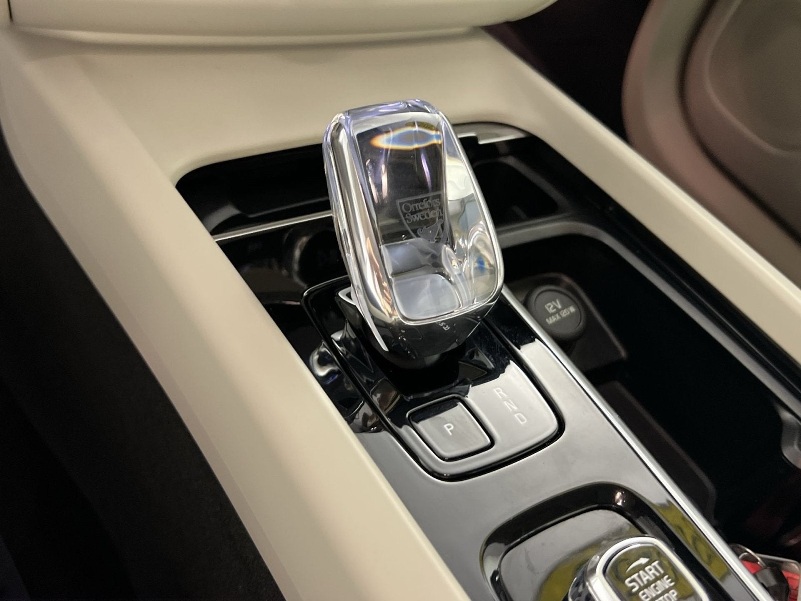 2025 Volvo XC60 B5 Ultra