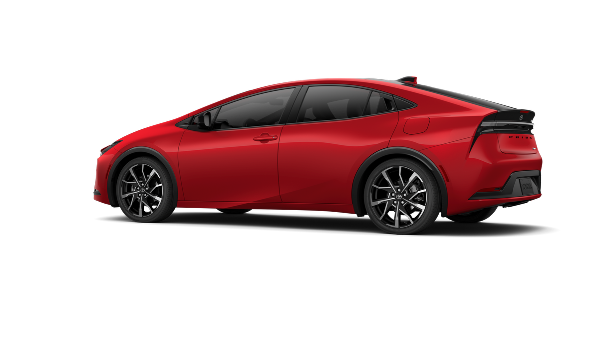 2027 Toyota Prius Plug-in Hybrid XSE